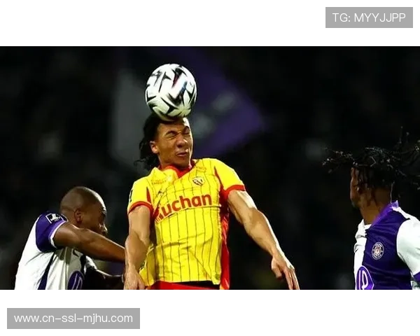 朗斯主场强势延续，八连胜彰显争冠决心